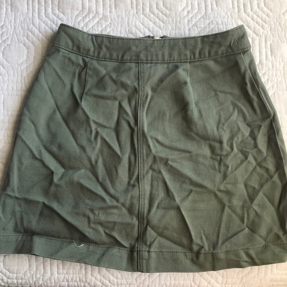 Green H&M skirt - Picture 3 of 3